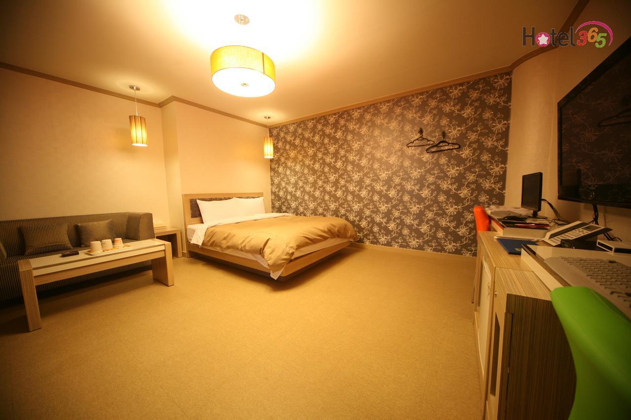 Chuncheon Myeongdong Hotel المظهر الخارجي الصورة