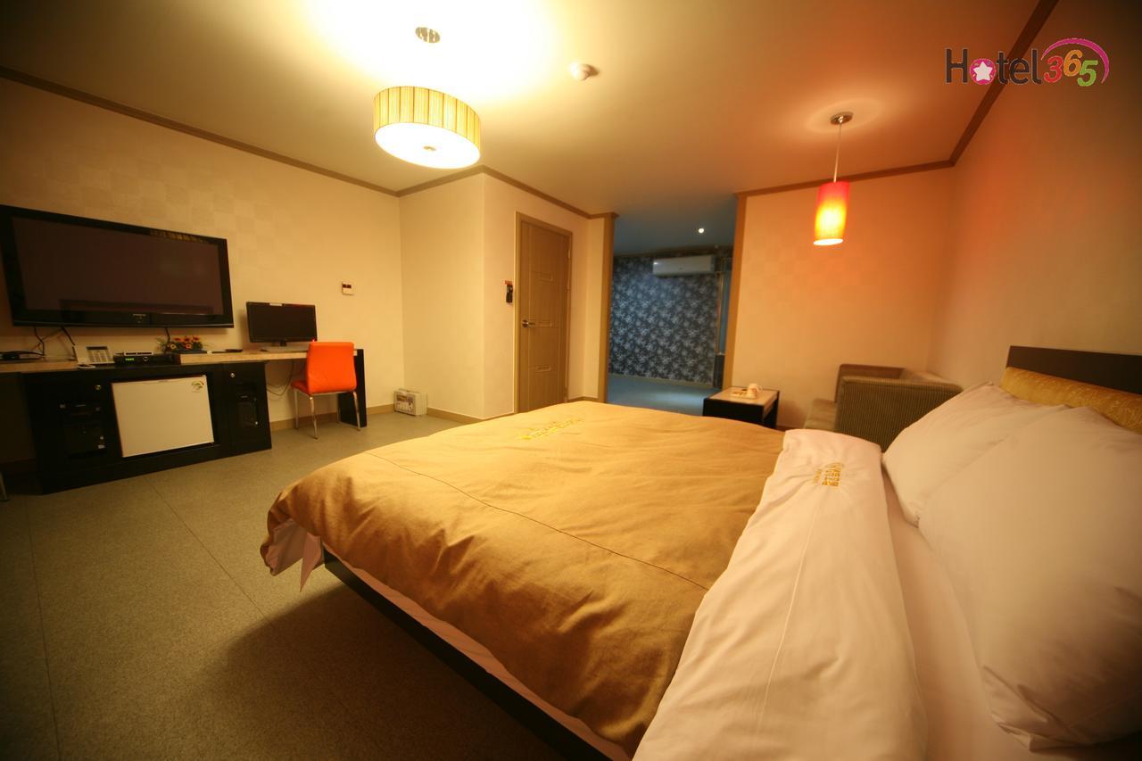 Chuncheon Myeongdong Hotel المظهر الخارجي الصورة