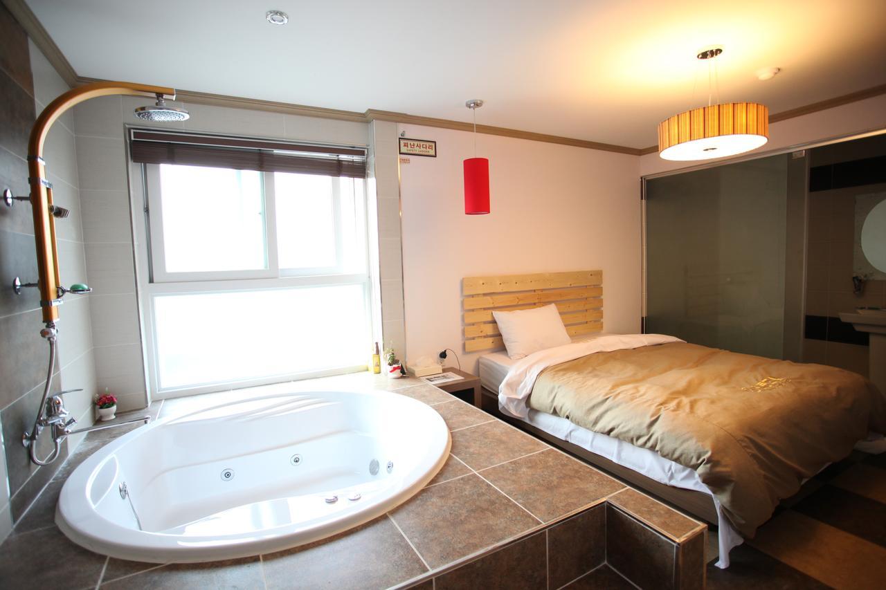 Chuncheon Myeongdong Hotel المظهر الخارجي الصورة