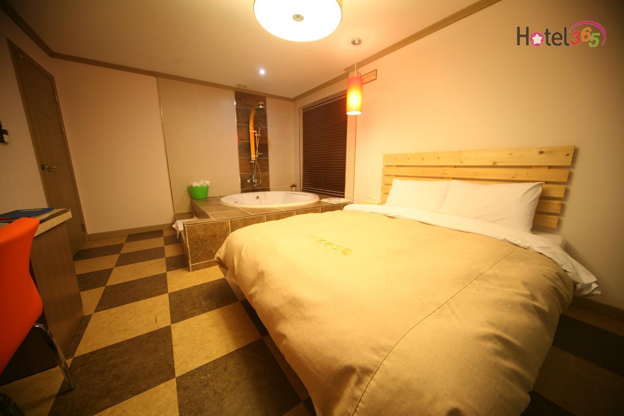 Chuncheon Myeongdong Hotel المظهر الخارجي الصورة
